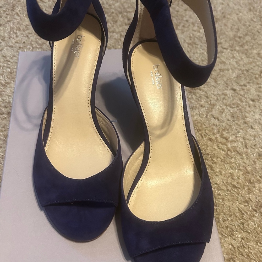 Bakers Women's Navy Heels